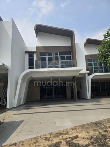 [26x101] 2 Sty Superlink Liu Li Garden Setia Eco Glades, Cyberjaya 1