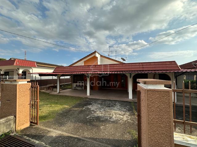 Negeri Sembilan Rantau Fully Furnished Bungalow House For Rent 1