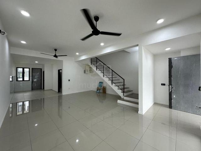 Nadira bandar bukitb raja for sell 3