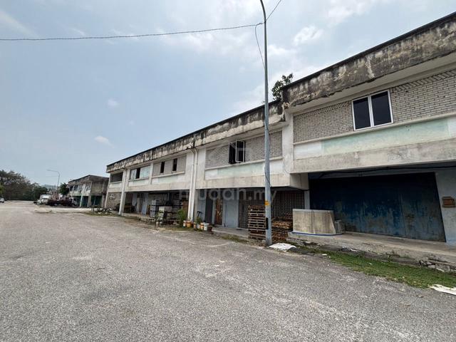 Good Condition Seroja Shoplot Bukit Sentosa 1