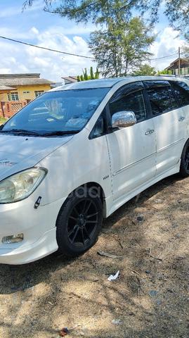 2010 Toyota INNOVA 2.0 G MY05 AN40 FACELIFT (A) - 5