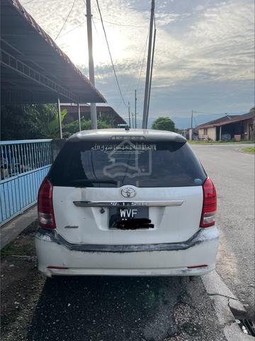 2006 Toyota WISH 1.8 XS FACELIFT FWD (A) - 4