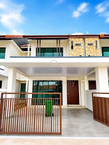 Lakeview West Double Storey Terrace 🥰 Reno unit 🥰 1