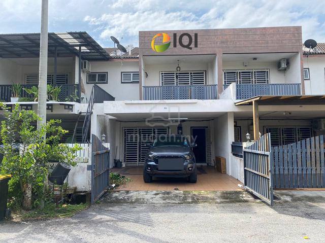 Teres 2 Tingkat Hak Milik Kekal - Open Facing/ Belakang Lotus Manjung 1