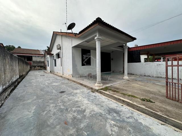 Single Storey Semi-D House @ Taman Kristal / Padang Temusu SP 1