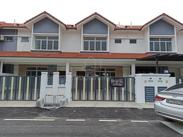 sewa bilik pekan nanas 1
