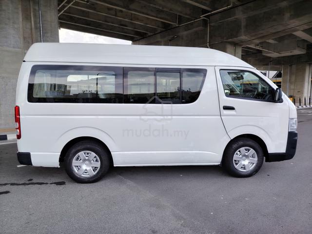 2009 Toyota Hiace 2.5 (M) High Roof Window Van - 5