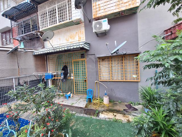 Taman Lembah Maju 600 Apartment 1