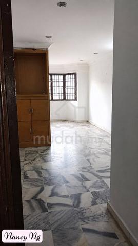 Ruby Apartment 1