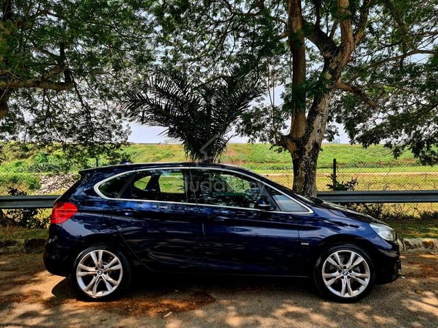 Bmw 218i 1.5 Active Tourer Luxury PwrBoot Keyless - 4