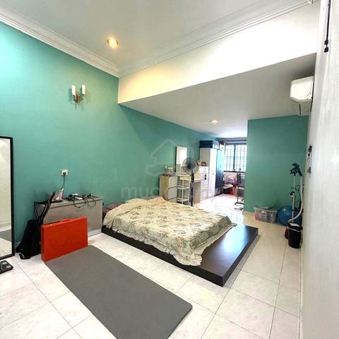 Skudai Jaya Mas Master bedroom fully furnished for rent 1