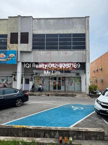 End lot Double storey Shop Kuantan, Pahang 1