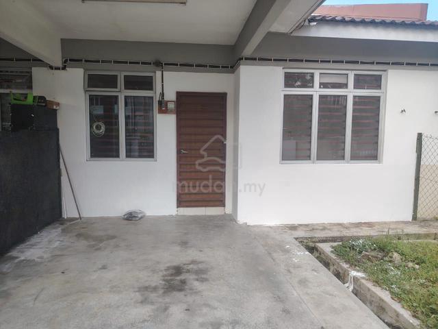 Teres Setingkat Taman Seroja Bandar Baru Salak Tinggi 3