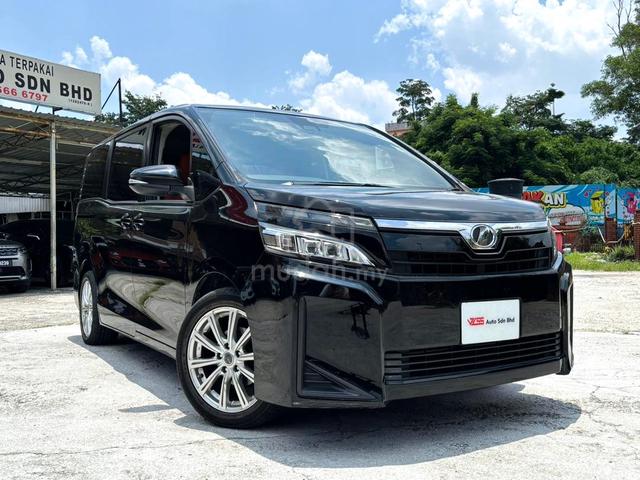 2019 Toyota VOXY 2.0 8 Seater F/Loan Leather seat - 1