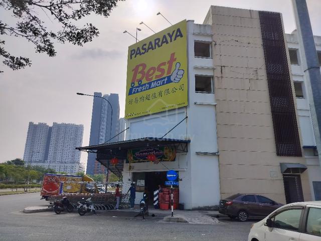 three storey shop for sale bukit tinggi gravit8 klang 1