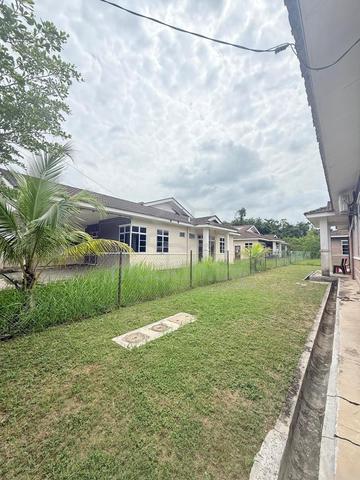 Rumah SemiD di Taman Desa Bangau, Temerloh 1