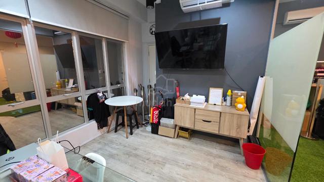 Dataran Prima, Petaling Jaya. Fully furnished/fitted with tables etc. 1