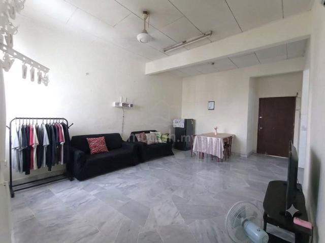 Goodyear Court 9 1