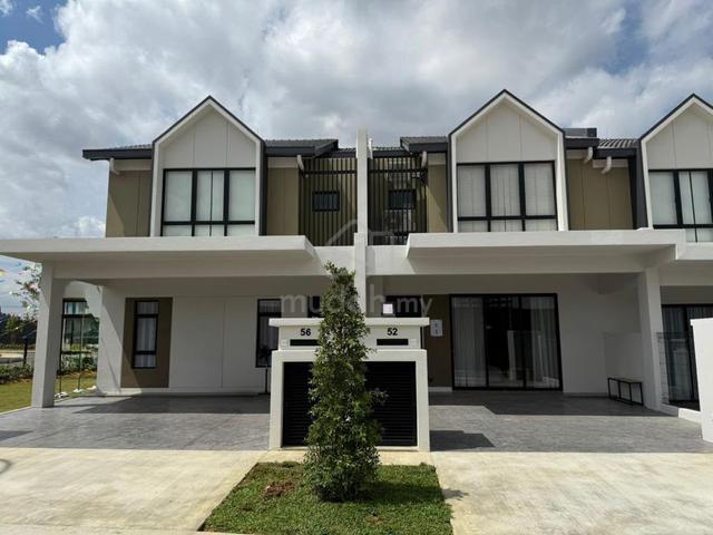 Freehold【Endlot Double Storey 20x65 with 10ft Land】Individual Title 1