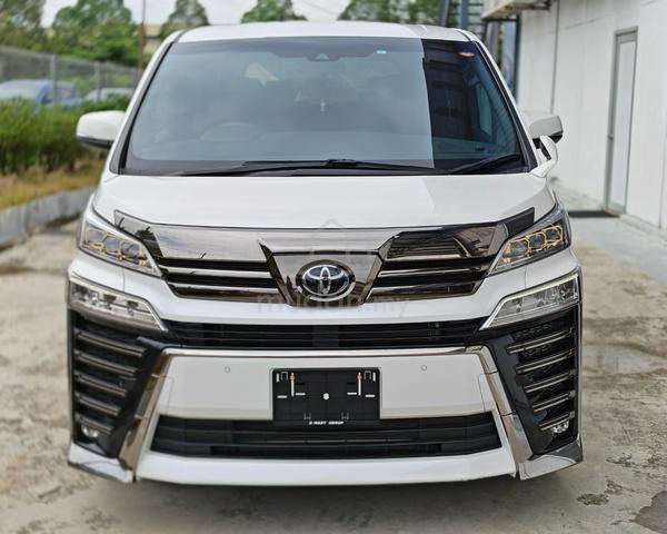 Toyota VELLFIRE 2.5 Golden Eyes 2023 17k Km - 2