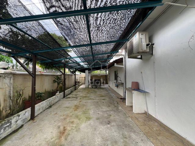 CORNER LOT 1.5 Storey Terrace USJ 6 Subang Jaya (3 + 2 Room) 3