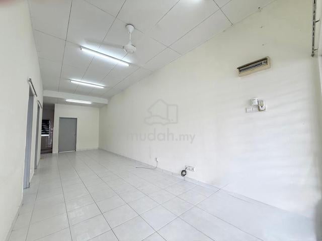 for rent bandar putera 2 single storey partially furnished 1