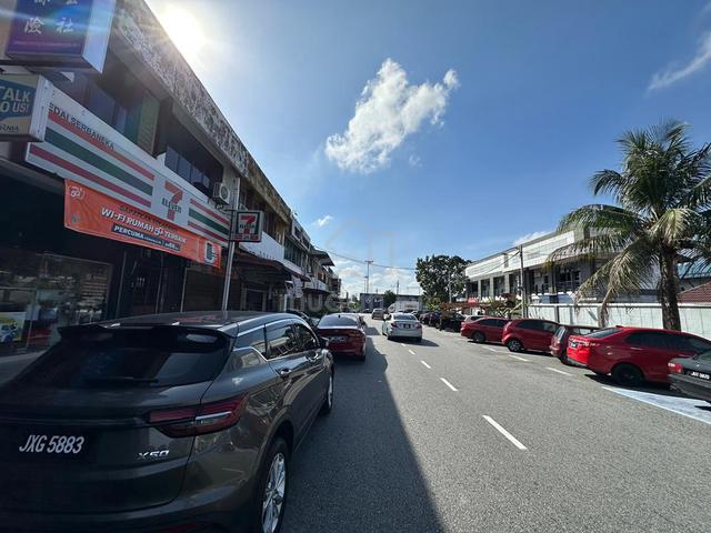 taman ungku tun aminah double storey shoplot for sales 1