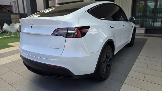 2024 Tesla Model Y Long Range (A) AWD Local Spec - 2