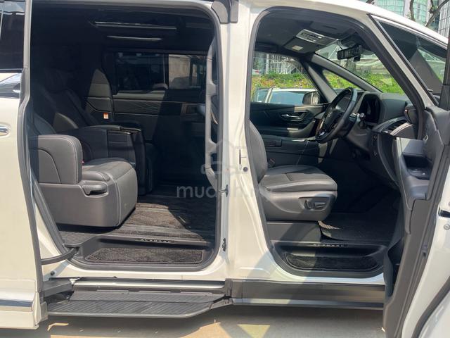 2023 Toyota ALPHARD 2.5 Z (FULL SPEC) 17k Milleage - 3