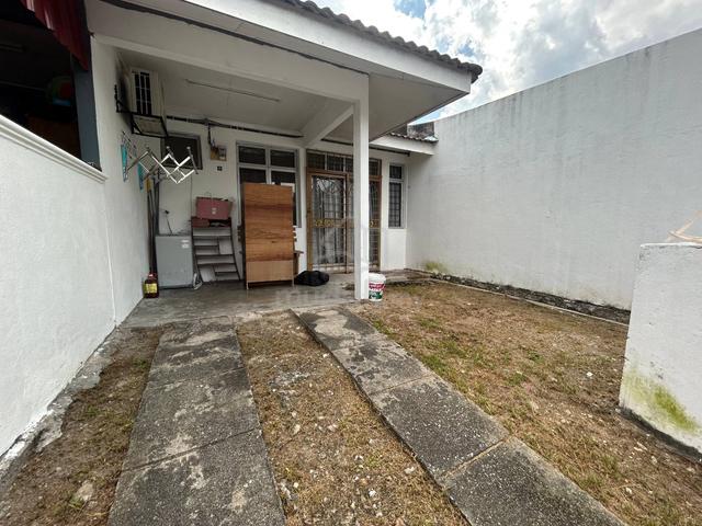 FREEHOLD Single Storey Jalan Seroja, Bukit Sentosa 1