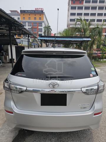 2012 Toyota WISH 1.8 X ZGE20G FACELIFT (A) - 4