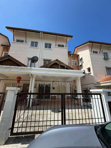 Ukay Perdana 2.5 Storey Link House Basic unit gated & guarded 1