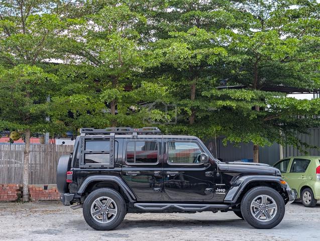 2021 JEEP WRANGLER UNLiMITED SAHARA NOT RUBICON - 5