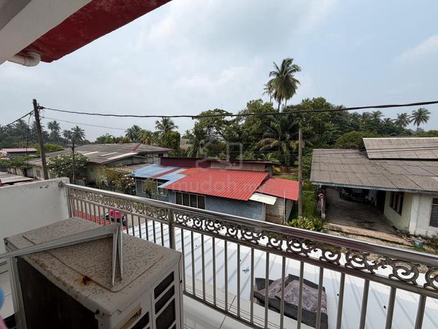 Teres Setingkat Taman Desa Darul, Iman Bukit Kuang kemaman 1