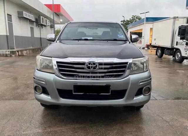 2013 Toyota HILUX 2.5 G VNT FACELIFT (A) - 3