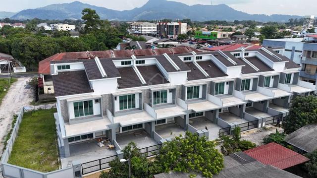 Rumah Baru di Bandar Dungun Teres 2 Tingkat Saiz Besar 1