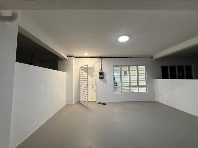 2 sty Intermediate Facing Playground Bayu Sutera Sendayan | S2 Heights 1