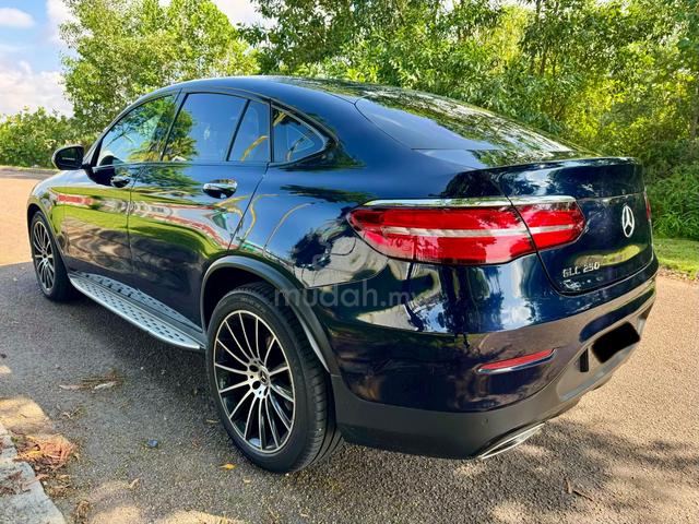 2017 Mercedes Benz GLC250 4MATIC COUPE AMG LINE - 4