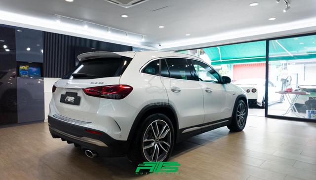 2021 Mercedes Benz GLA35 with AMG SEAT - 3
