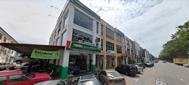 [ BELOW VALUE ] Main Road 3 Storey Shop lot Semabok Perdana Melaka 1