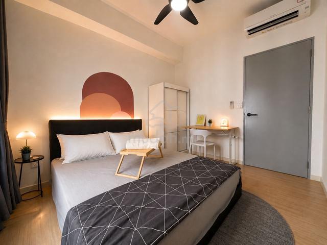 Female Unit Room Near MRT For Rent @ M Luna Kepong 1