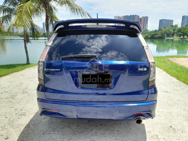 2012 Honda STREAM 2.0 i-VTEC RSZ (A) - 4