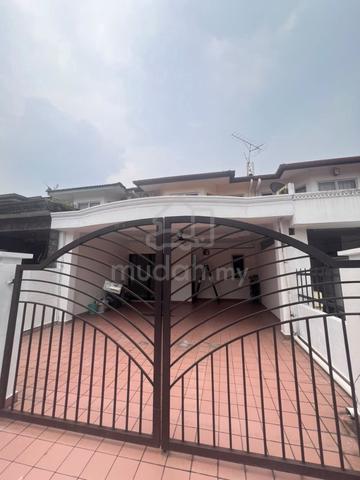 90% FURNISHED Kuala Lumpur Jalan Ipoh Taman Mastiara 2-storey House 1