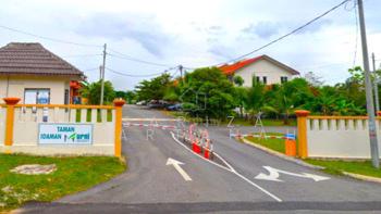 Corner Lot House For Sale 1
