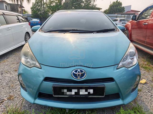 2013 Toyota PRIUS C 1.5 TRD SPORTIVO (HYBRID) - 3