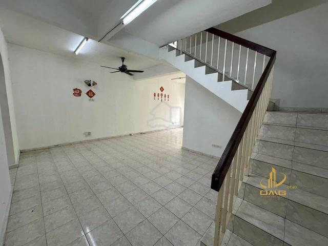 Bandar Bukit Tinggi KLANG 2 Storey 20x70 House For Sale Kitchen EXTEND 1