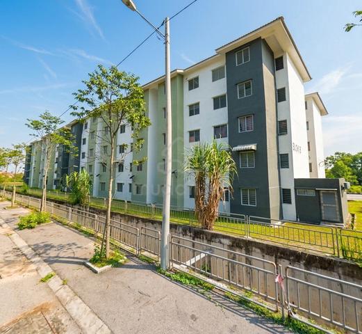 Flat Taman Sentuari 1