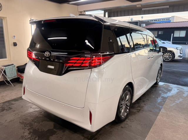 2024 Toyota Alphard Z 2.5 - 4