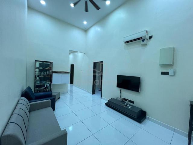 Kulai IOI Bangau Bandar Putra Single Storey For Rent 1
