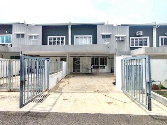 CANTIKš„ LAMAN HARIS 13 ECO GRANDEUR PUNCAK ALAM Double Storey Terrace 1